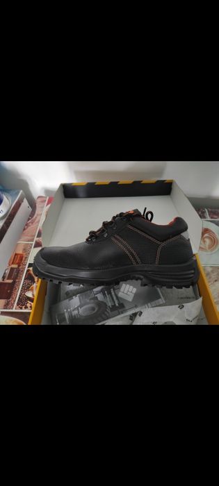 Sapatos de Segurança To Work For Leiria S3 (Tam. 42) – NOVOS