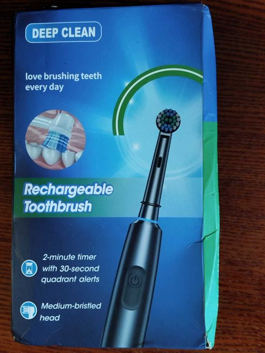 Електрична зубна щітка Deep clean 4 комплекти насадок