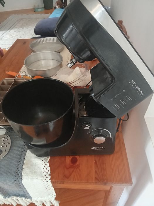 Batedeira Mondial Premium Profissional – Muito potente