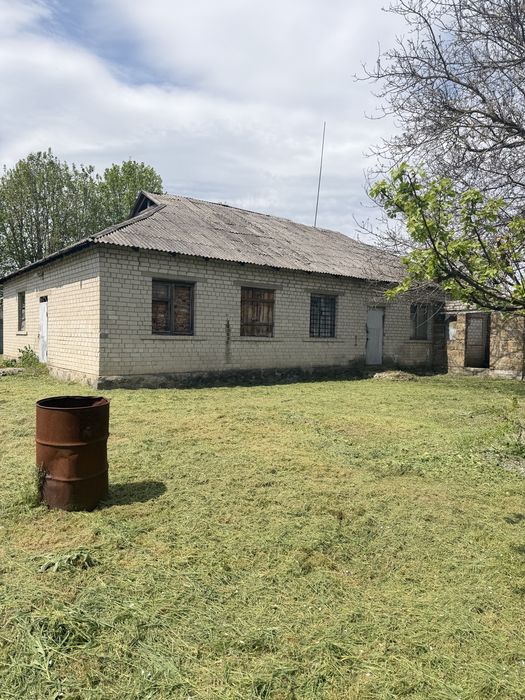 Продам бувший дитячий садок. Можна для будинку, бізнесу. 240кв м