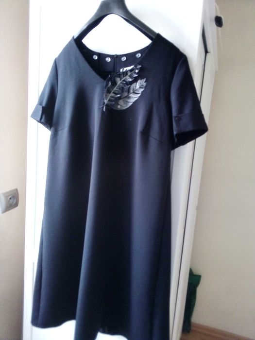 Sukienka czarna elegancka Blue Shadow r.44