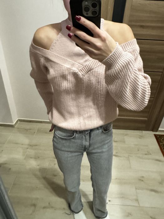 Светр стильний вʼязаний  з відкритими плечима