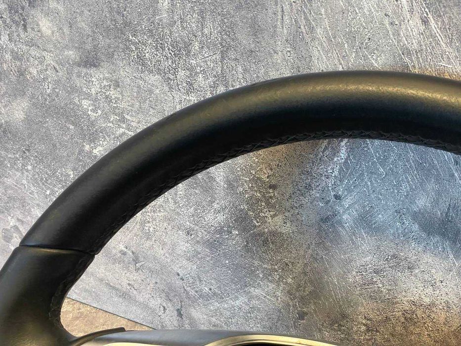 Руль в ідеальному стані Mercedes W204 W212 мультикермо в Оригіналі