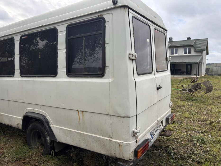 Mercedes-Benz T2 1995 609D