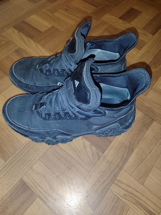 Кросівки Adidas GoreTex. Розмір 43⅓/27 см