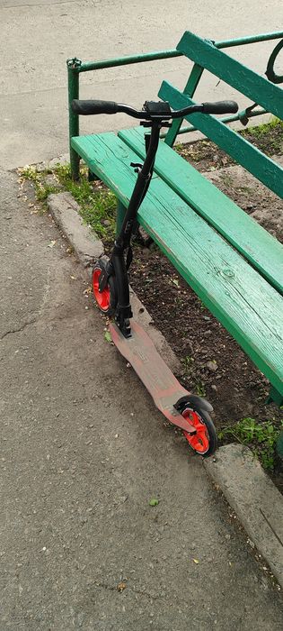 Продам дитячий самокат