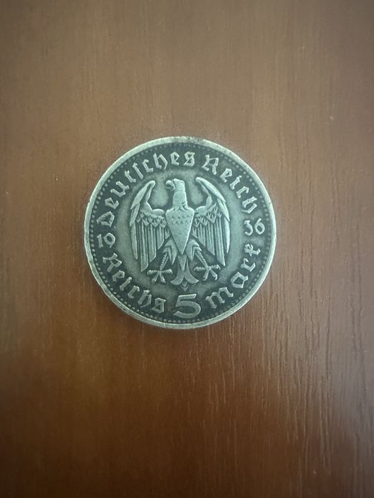 німецька срібна монета номіналом  5 рейхсмарок часів Третього Рейху.