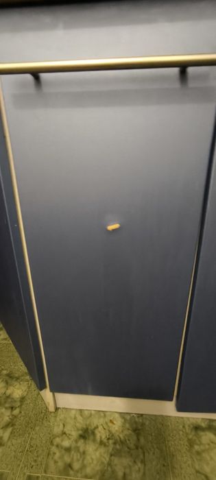 Срочно продам  угловую кухню.