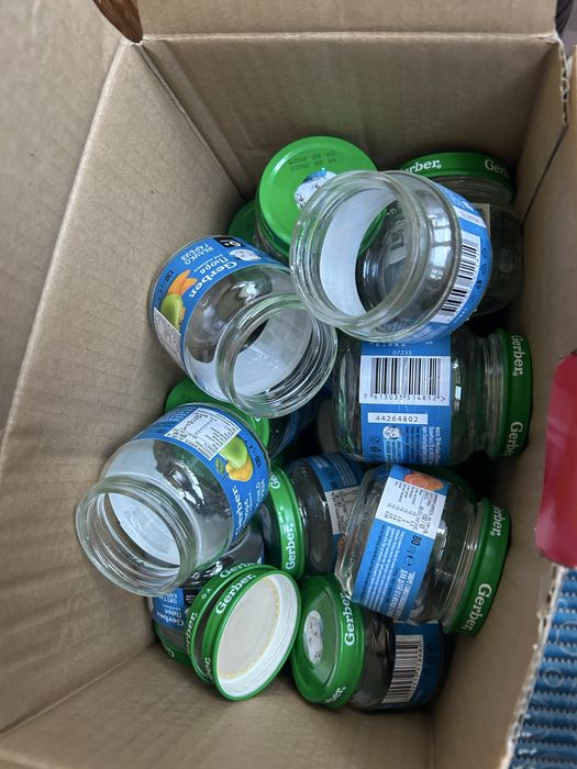 баночки (банки) з кришками твіст з під дитячого пюре фірм Gerber, Hipp