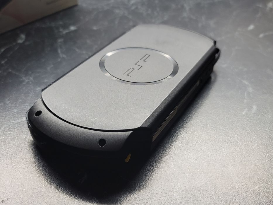 Sony PlayStation Portable PSP Street E1008 Black