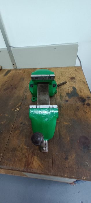 Torno bancada em bom estado