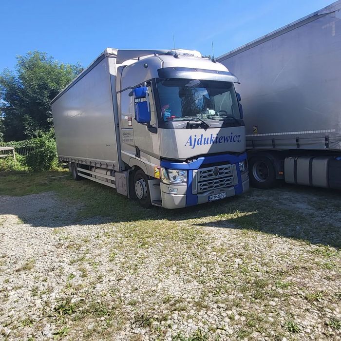 Renault T  Samochód ciężarowy Renault T solówka