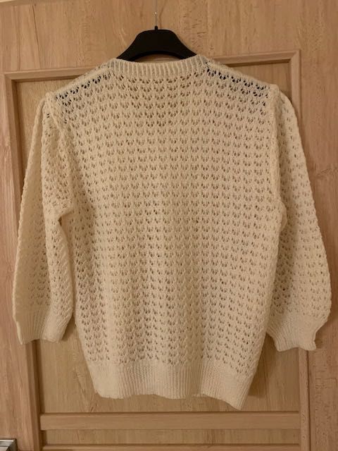 Okazja! Śliczny nowy damski sweter.