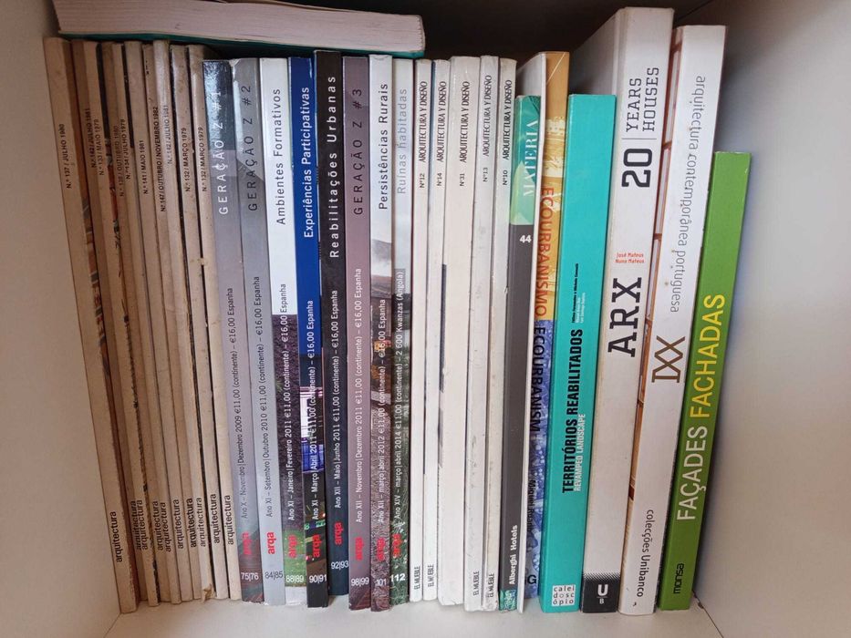 Vários livros e revistas de Arquitetura