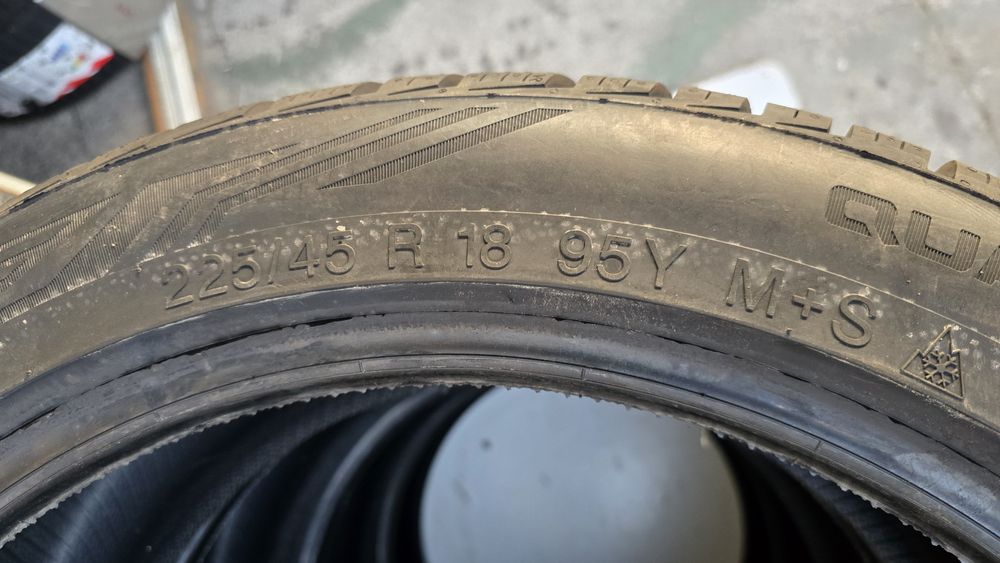 P24 4 x 225/45R18 Vredestein Quatrac Pro+ 95Y XL opony wielosezonowe