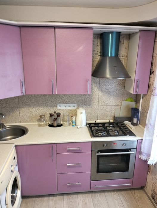 Продаю 2-х ком кв.4/9 ул.Героев 93 бригады,ост.ШКОЛА