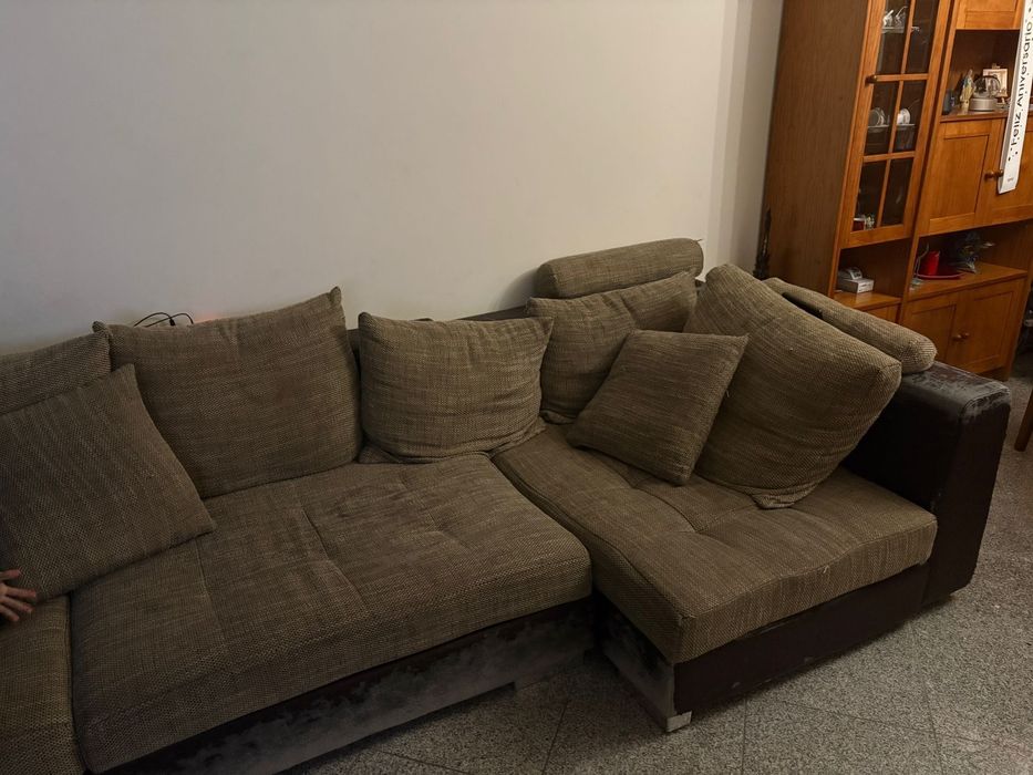 Sofá de sala á venda completo como na foto. Transporte com o comprador