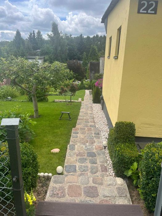 ROD Gdynia Chwarzno„Słoneczny” – Piękna działka z domkiem i tarasem - Więcej