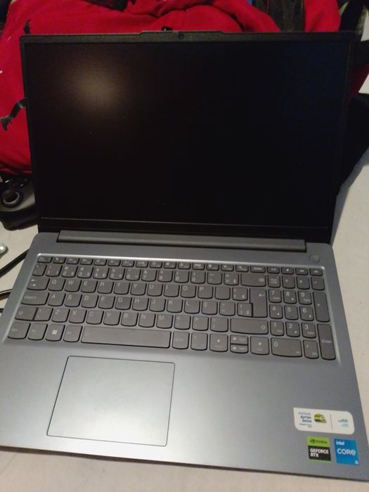 Lenovo LOQ Gaming (troco por telemóvel do meu interesse