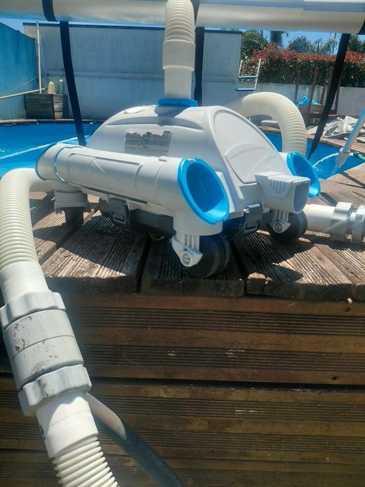 Aspirador de piscina Intex