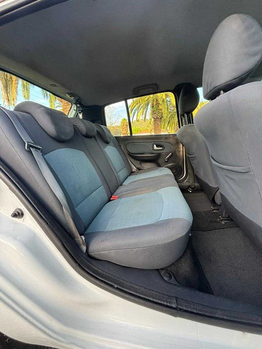 Renault Clio 1.5 Dci 80 Cv´s - Nacional - Motor com 150 Mil Km´s - 5 Lugares - Revisão Feita