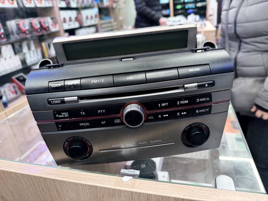 Штатна Магнітола Mazda 3 BK без верхнього екрану .