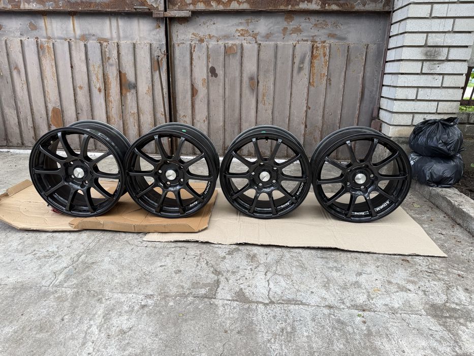 Продам диски 5/112r15 почти как новые