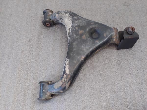Braço de suspensão frente direito MERCEDES-BENZ Sprinter 4-t (904)