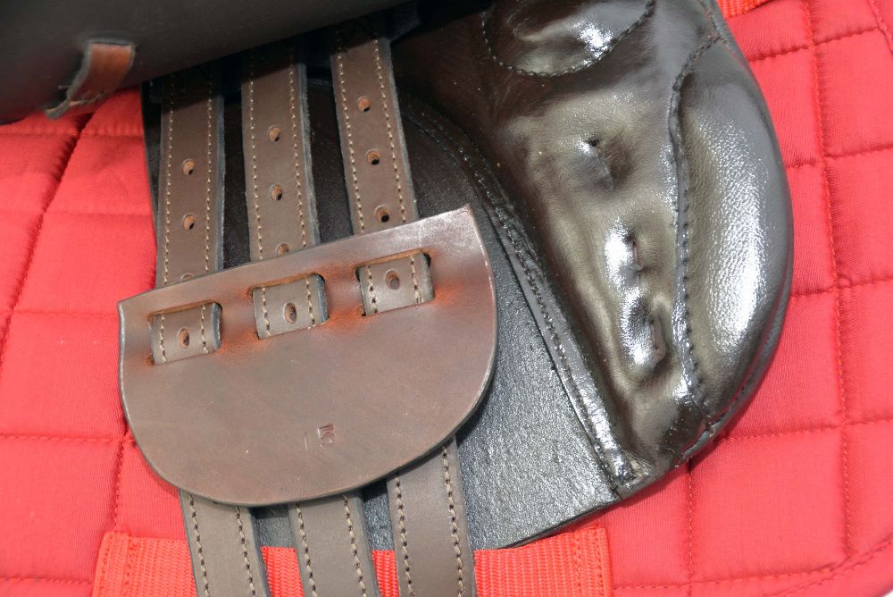 Siodło skórzane wszehstronne 15c na kuca