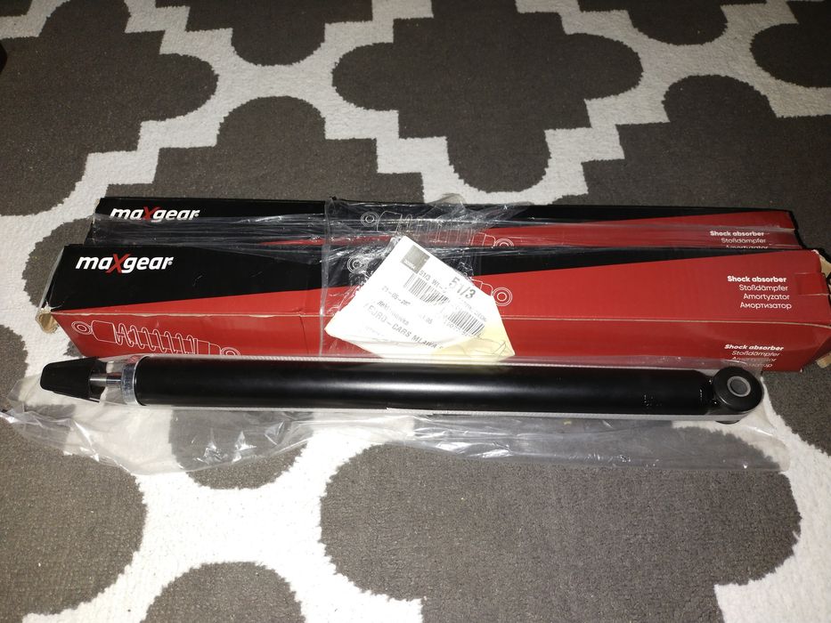 Roleta bagażnika Volvo V50, amortyzatory tył