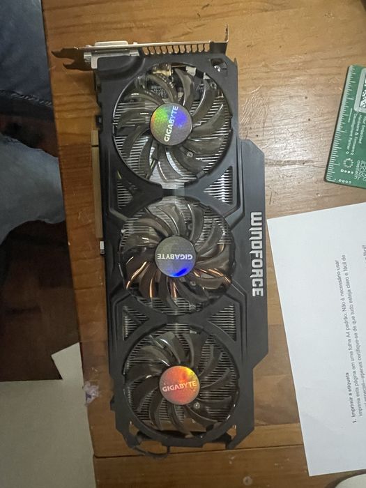 Placa grafica AMD R9 290 4GB