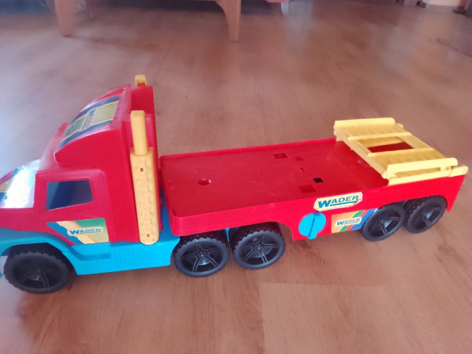 Ciężarówki firmy Wader