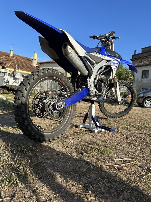 Yamanha yzf 250.