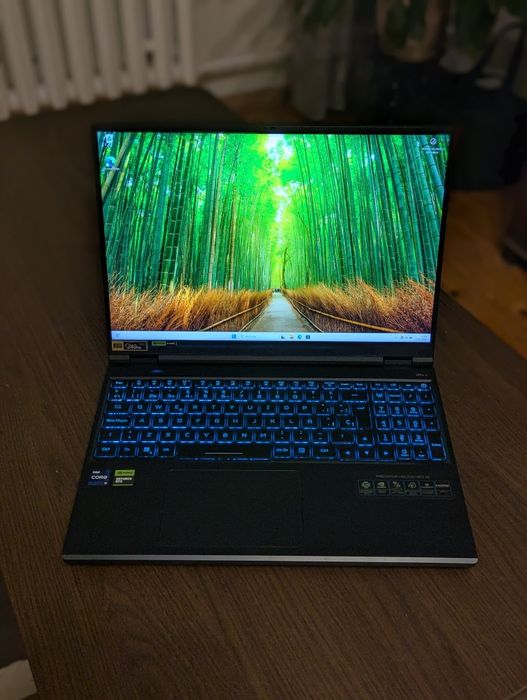 Laptop Acer Predator Helios Neo 16 PHN16-72-97H8