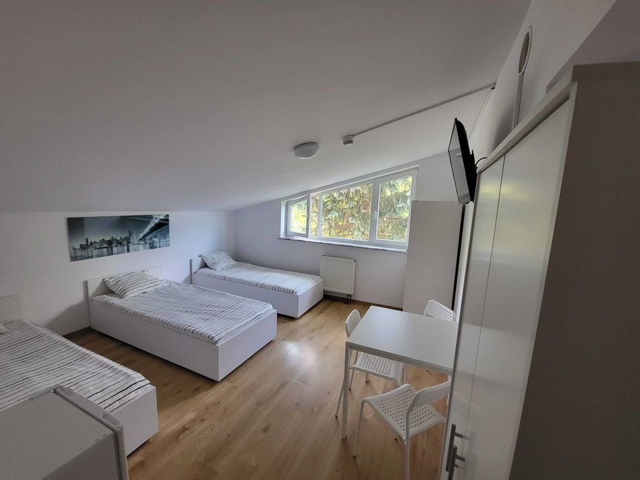 Kwatery Pracownicze Pokoje PIASECZNO ( pokoje 2 i 3 osobowe)