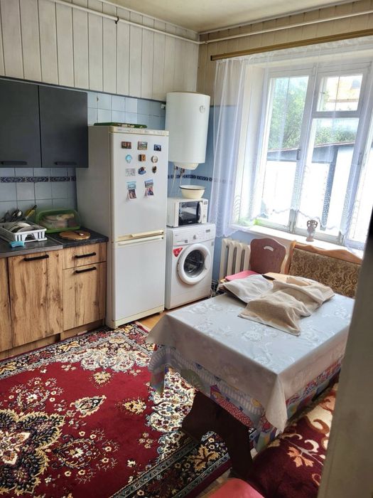 Продам добротний будинок з всім наповненням