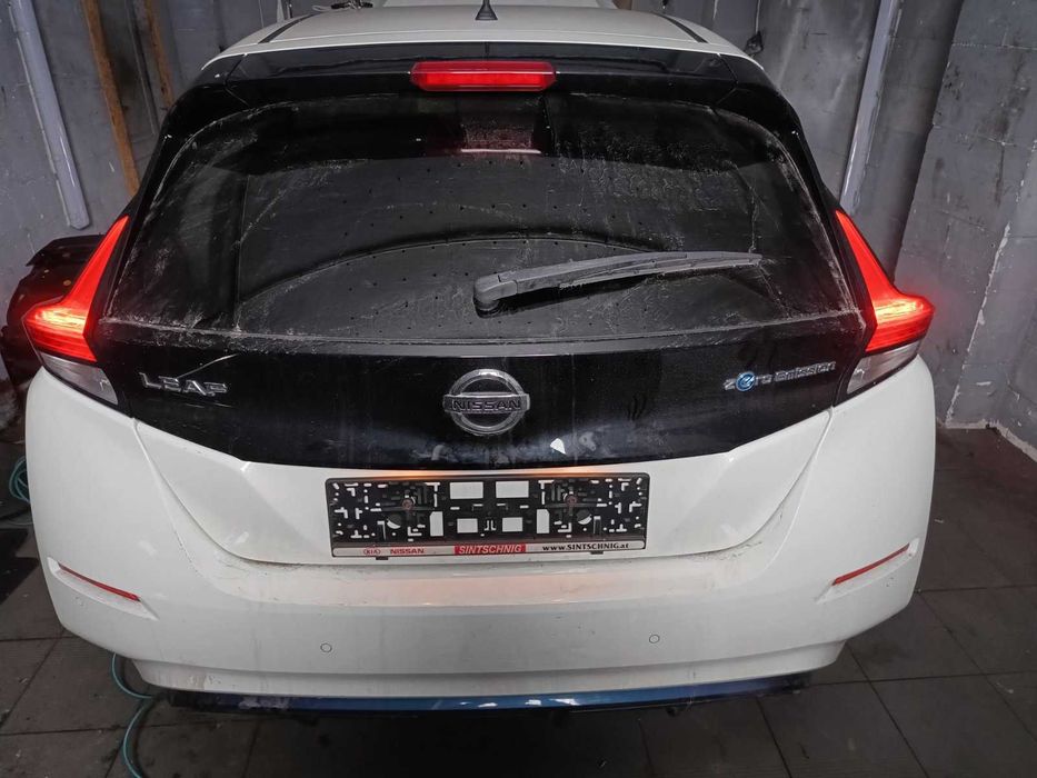 Кришка багажника Nissan Leaf ZE1 Ляда Ніссан Ліф 2 Разборка Шрот колір 326G