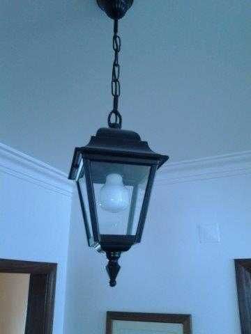Candeeiro estilo lanterna