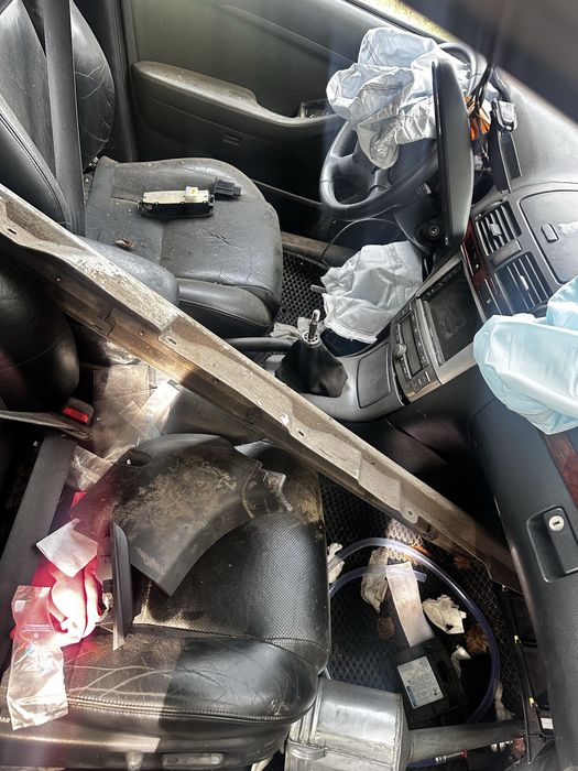 Разборка Toyota Avensis 2.0d