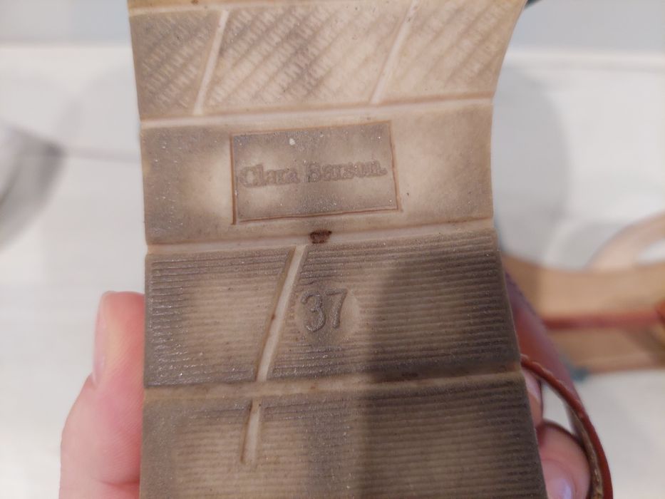 Sandałki rozmiar 37