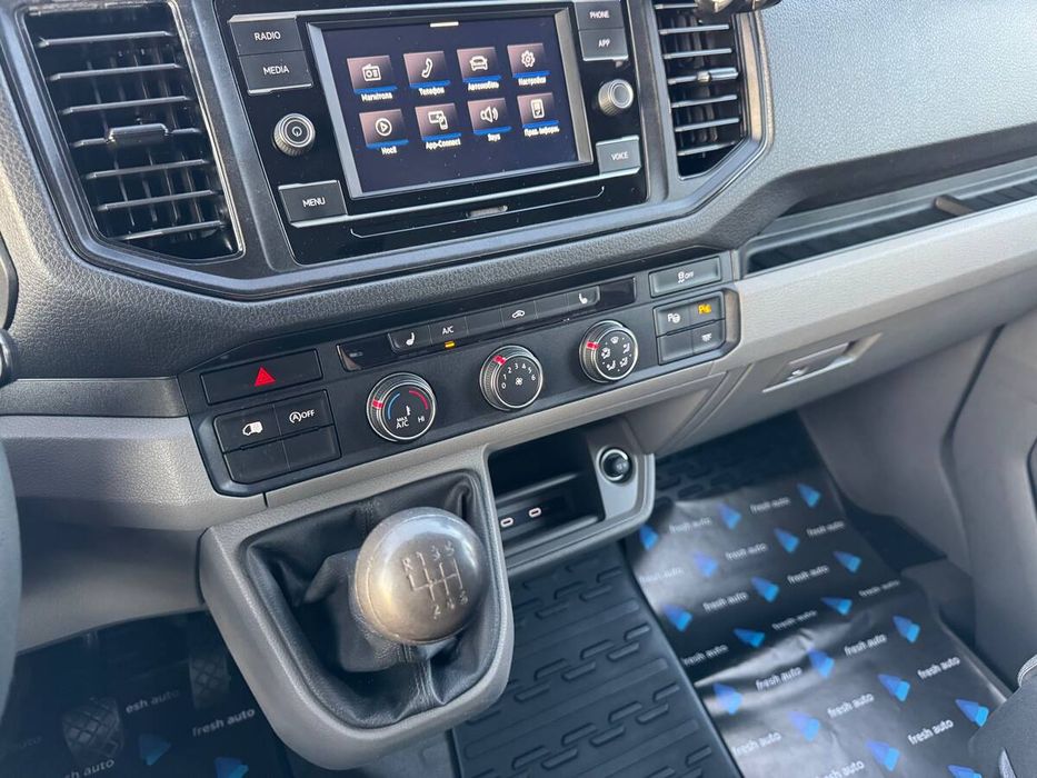 Volkswagen Crafter 2021 freshauto