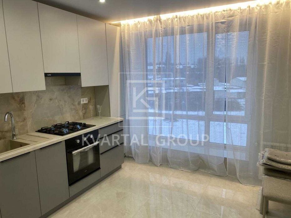 Продаж однокімнатної квартири з новим якісним ремонтом. Без комісії.