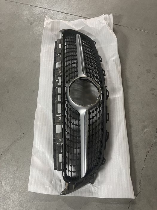 Grelha frontal mercedes E coupe