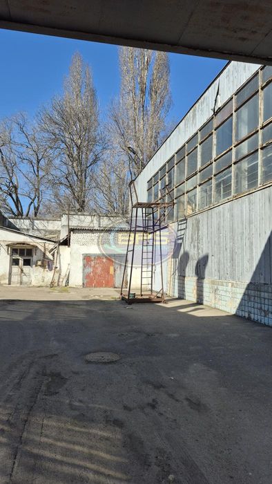 Земельна ділянка 16 соток з ангаром в Одесі на Бугаївській