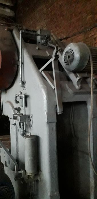 Продам прес пневмомеханічний кривошипний К2130А
