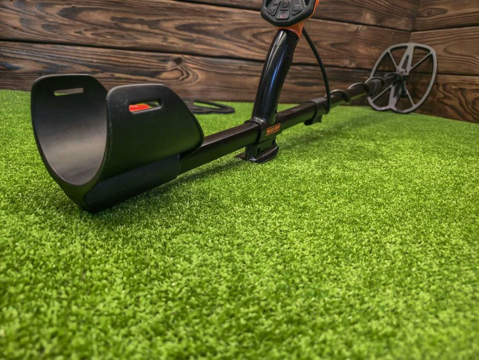 Металошукач Quest Q20