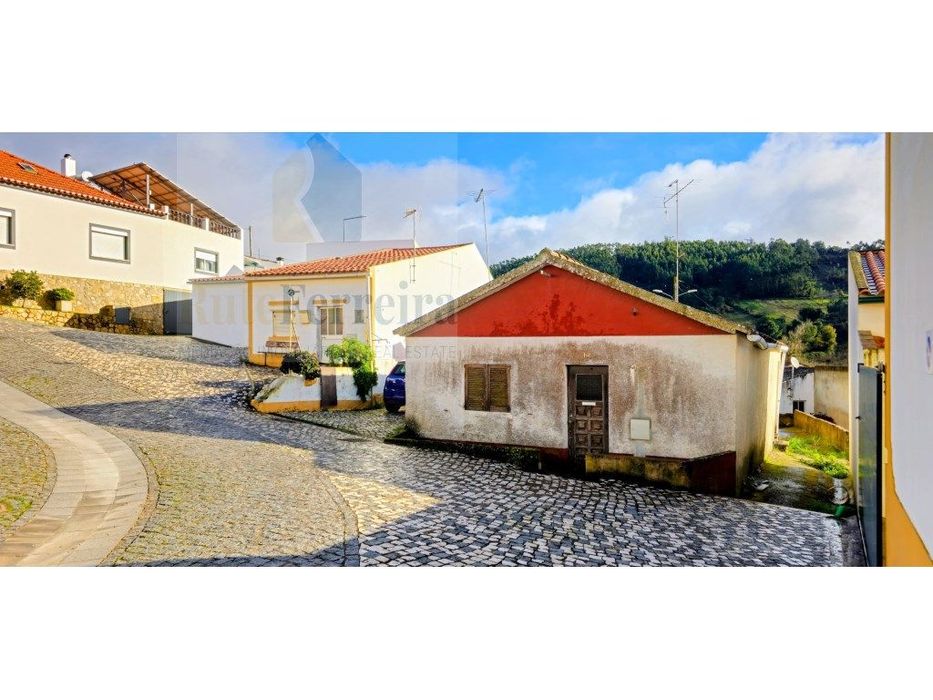 -Moradia térrea para recuperar, Vilar, Cadaval!