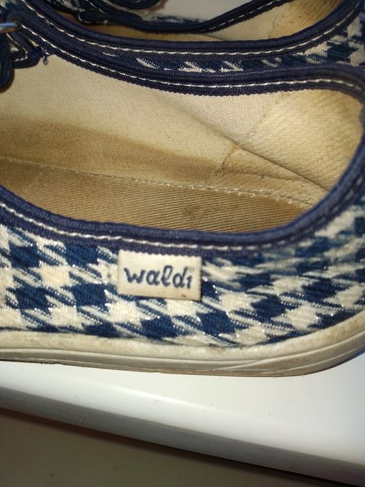 Продам двоє туфлів за ціною одного