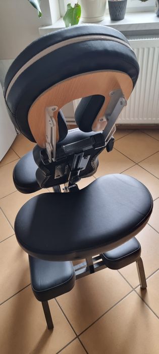 Fotel klęcznik do masażu/ tatuażu