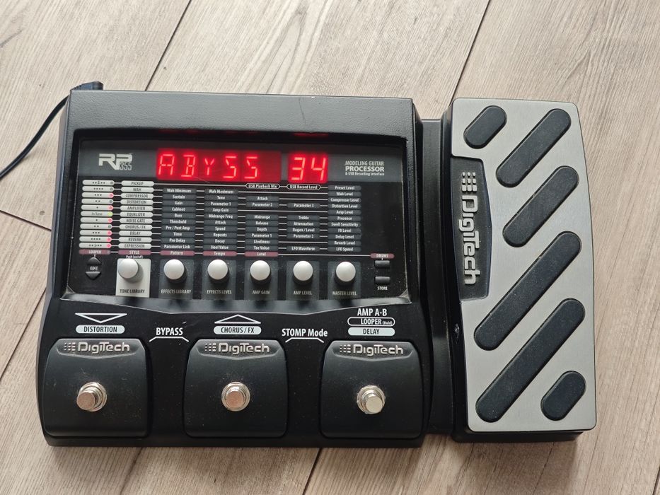 Multiefekt gitarowy procesor  DigiTech RP355